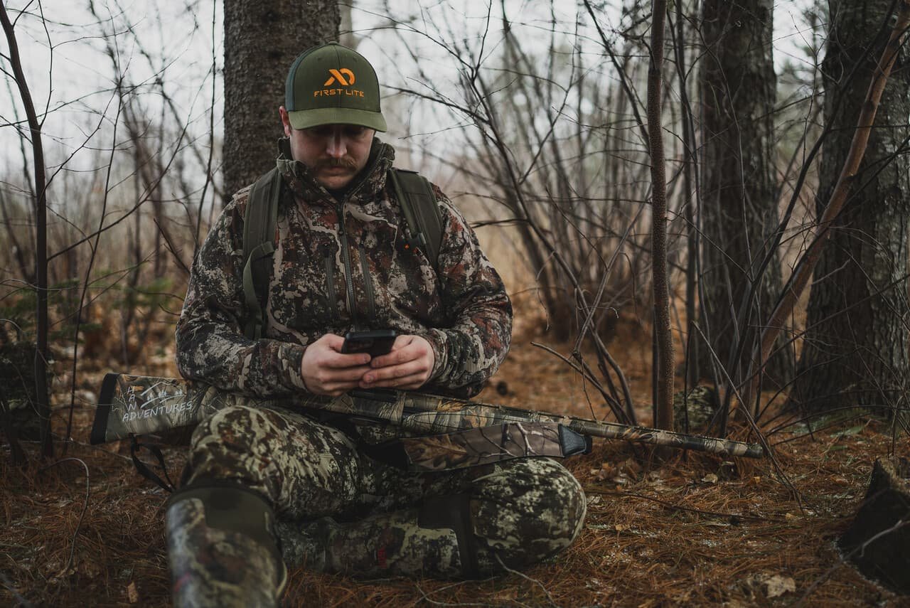 How To Set Up A Trail Camera For Deer Hunting Beginners